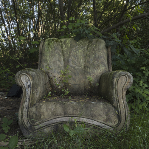 Sofa(r) away